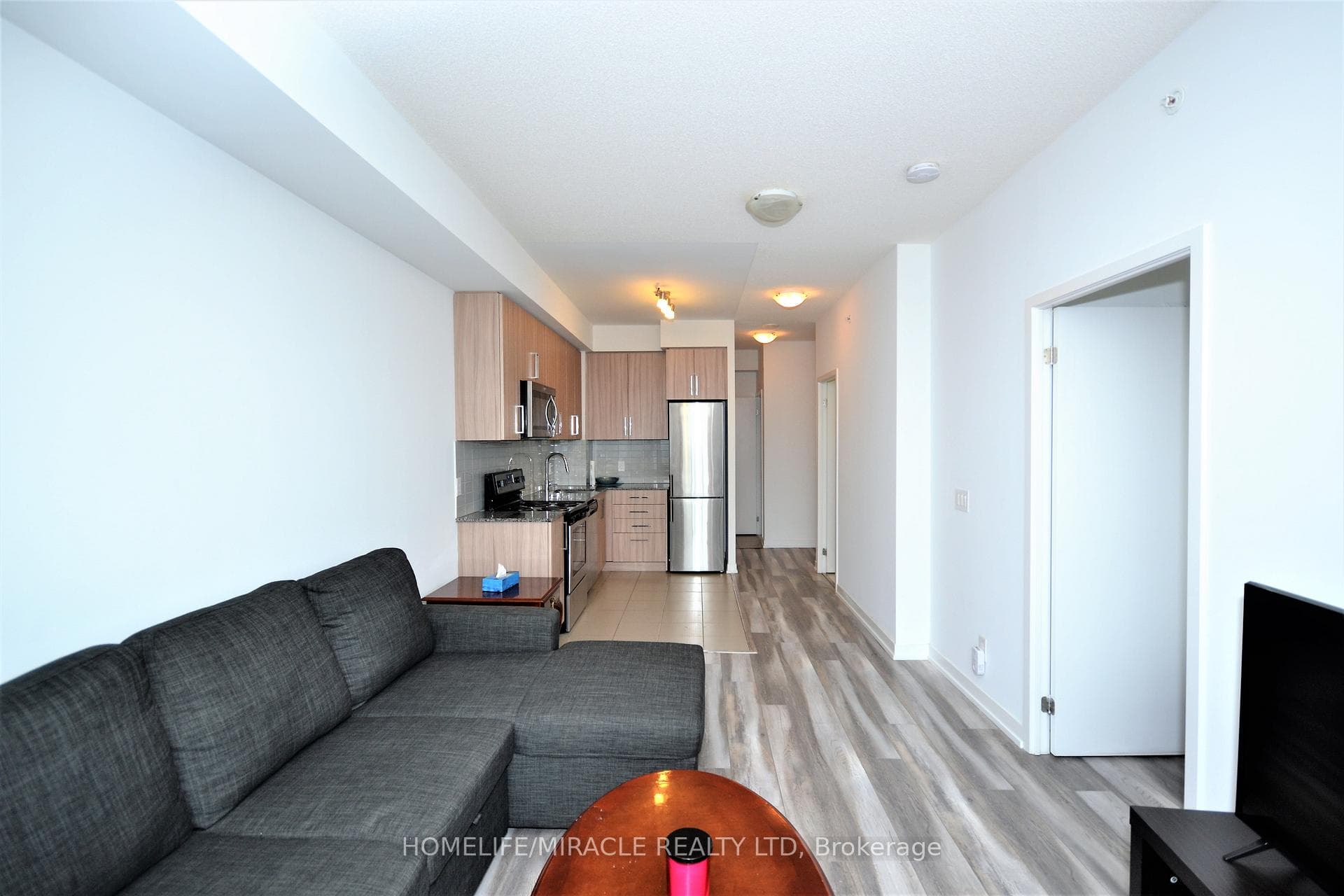 840 Queens Plate Drive Unit 1106 photo 4