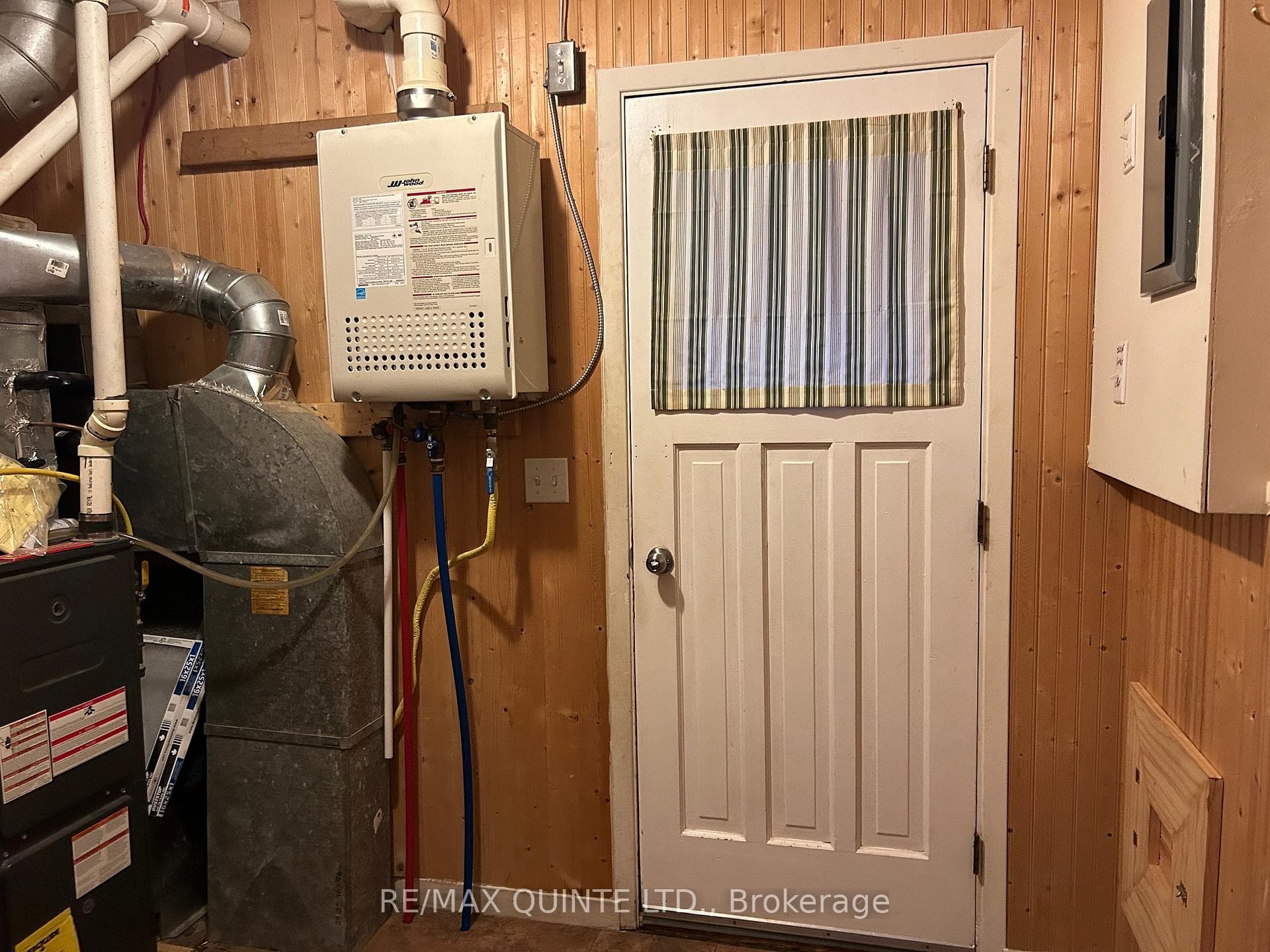 30 Hollen Street photo 19