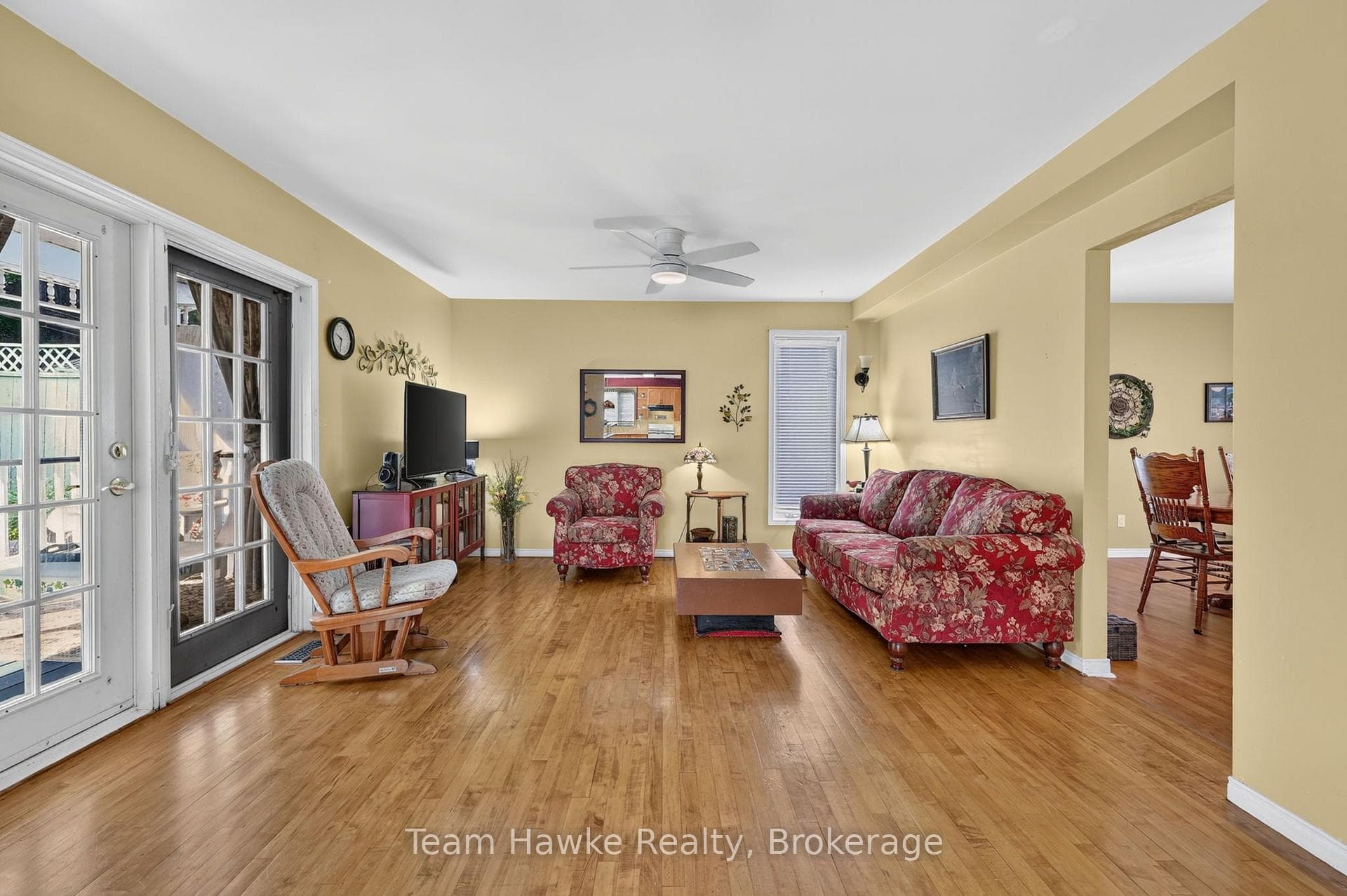 255 Hanly Street photo 13