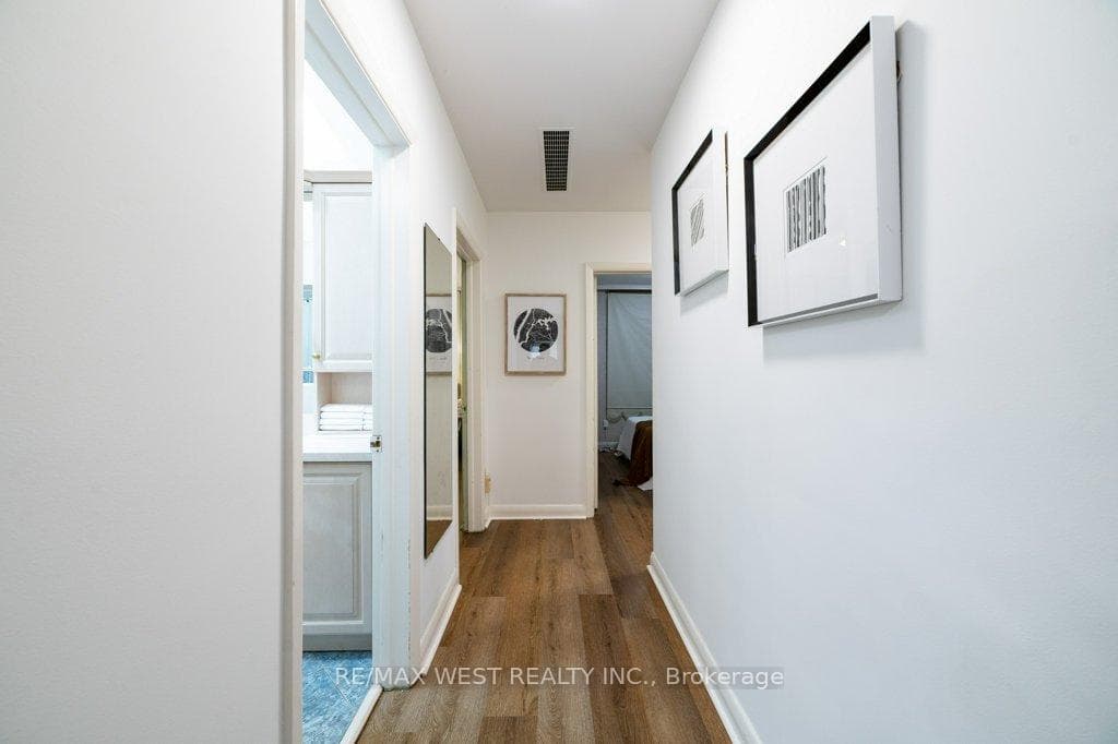 8 Farningham Crescent photo 12