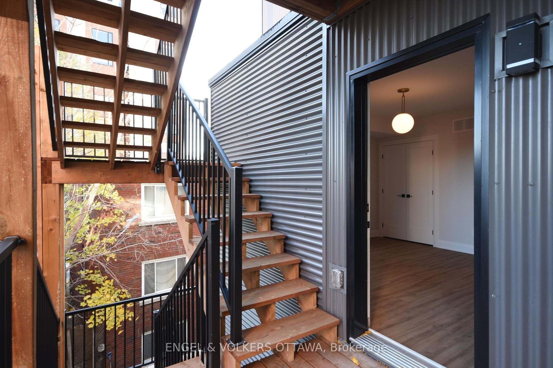 35 Monk Street Unit 6 photo 20