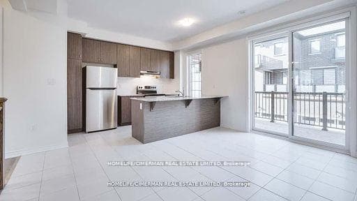3308 Thunderbird Promenade photo 13