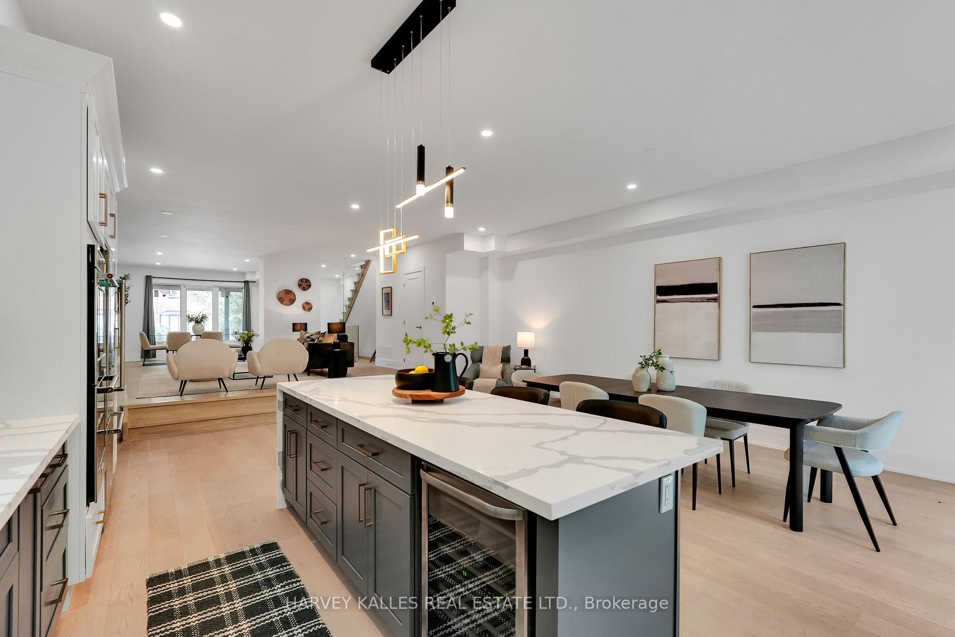 253 Albany Avenue photo 20