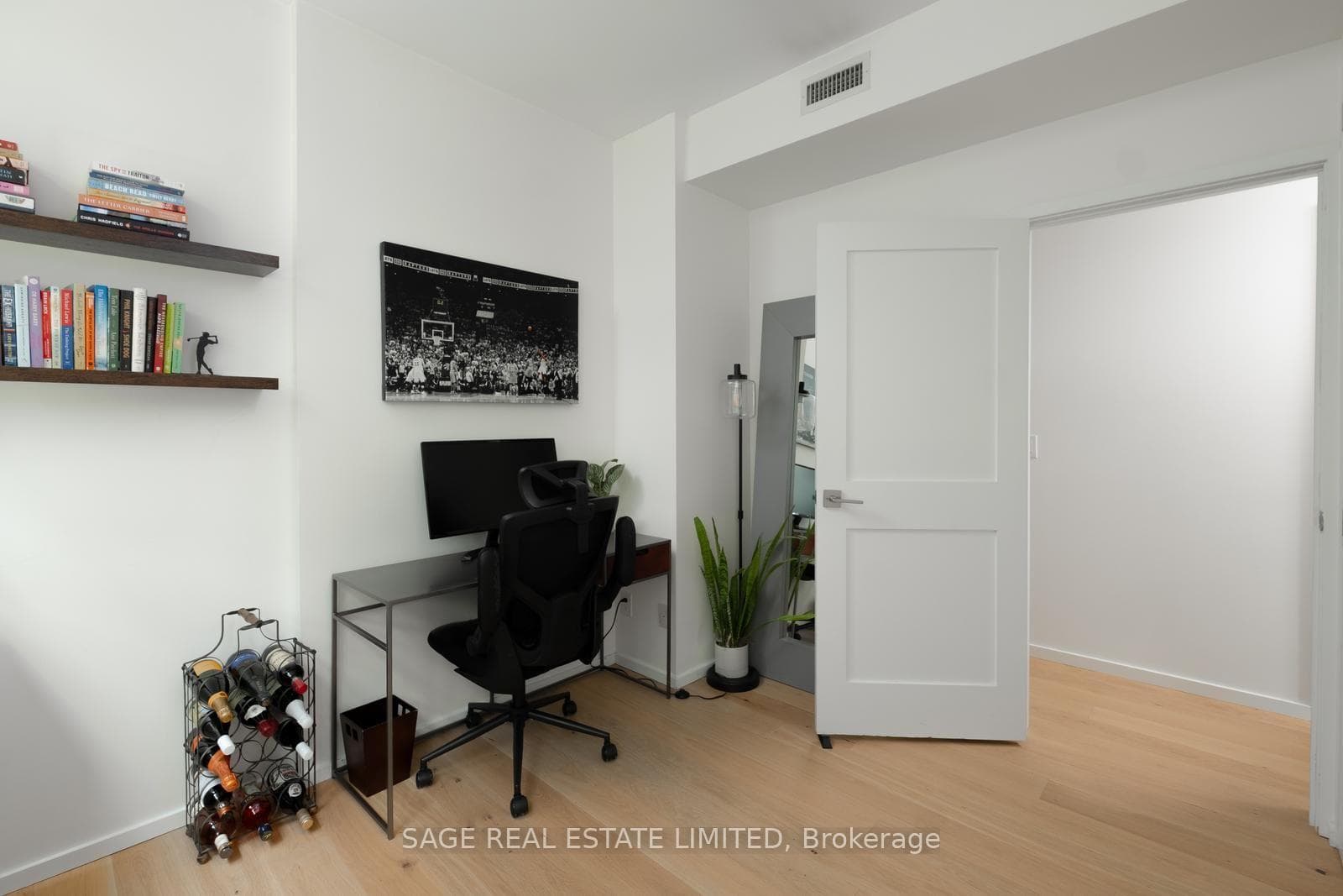 8 Charlotte Street Unit 902 photo 18