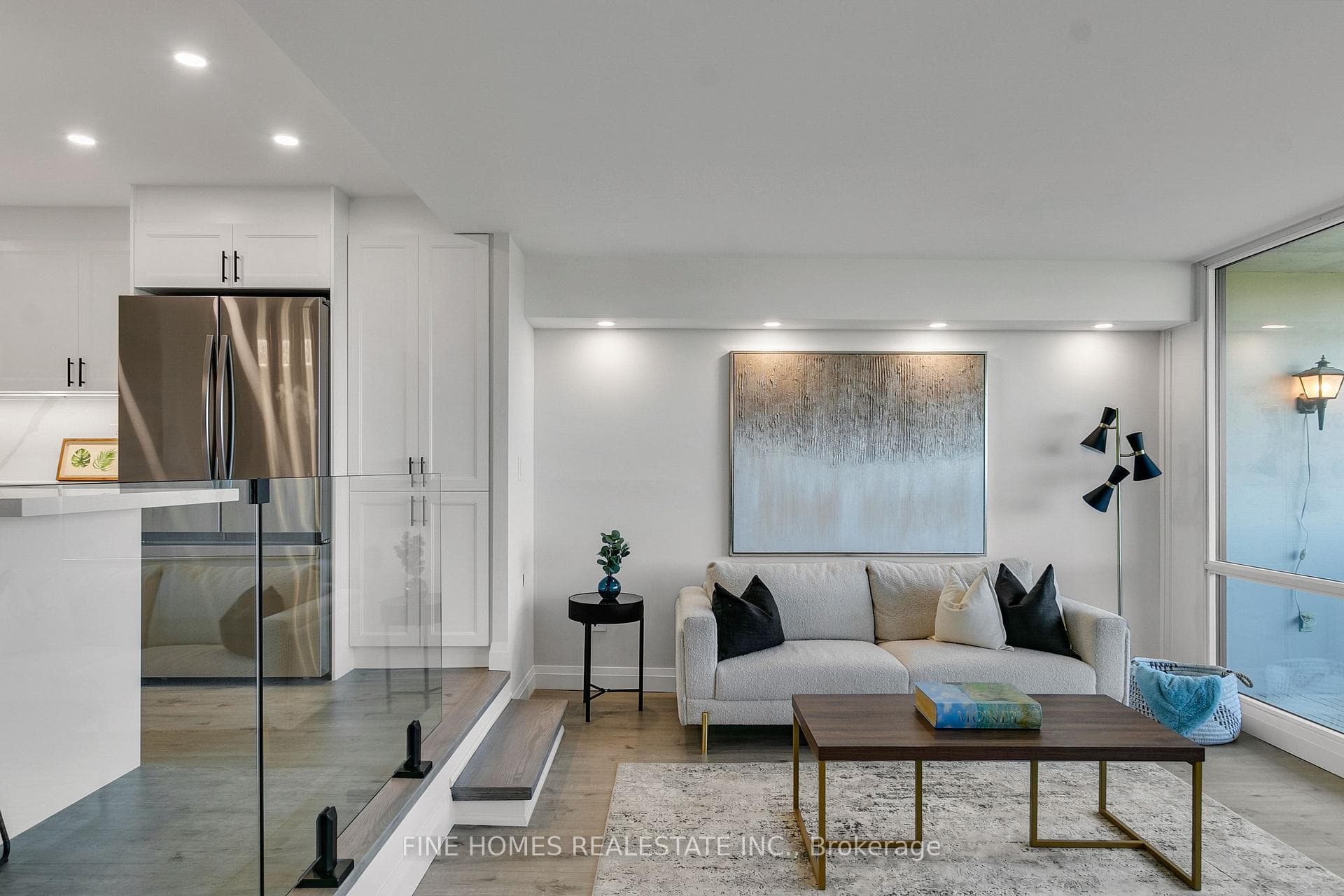 260 Scarlett Road Unit 1612 photo 10