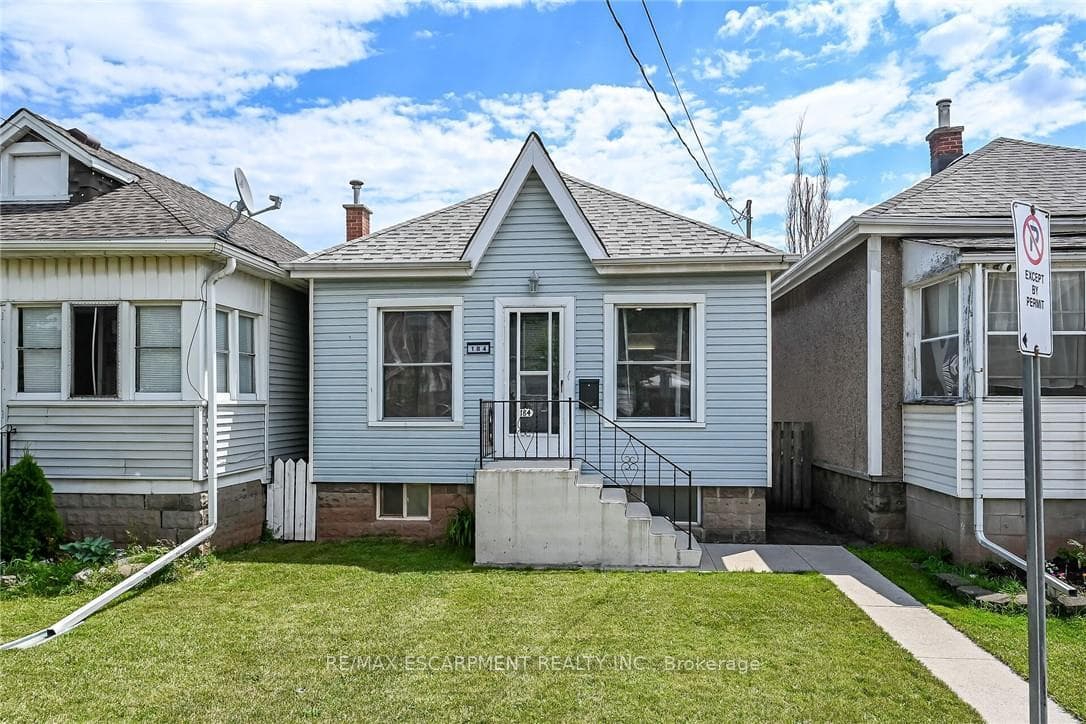 184 London Street photo 1