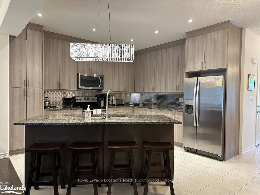 121 CONSERVATION Way photo 6