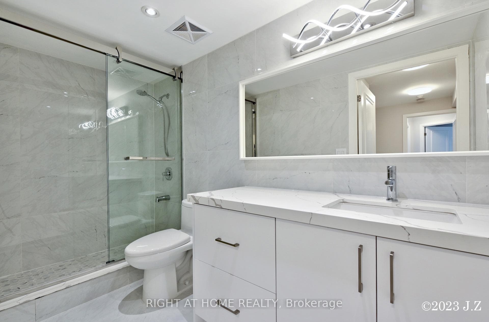 650 Sheppard Avenue Unit PH15 photo 13