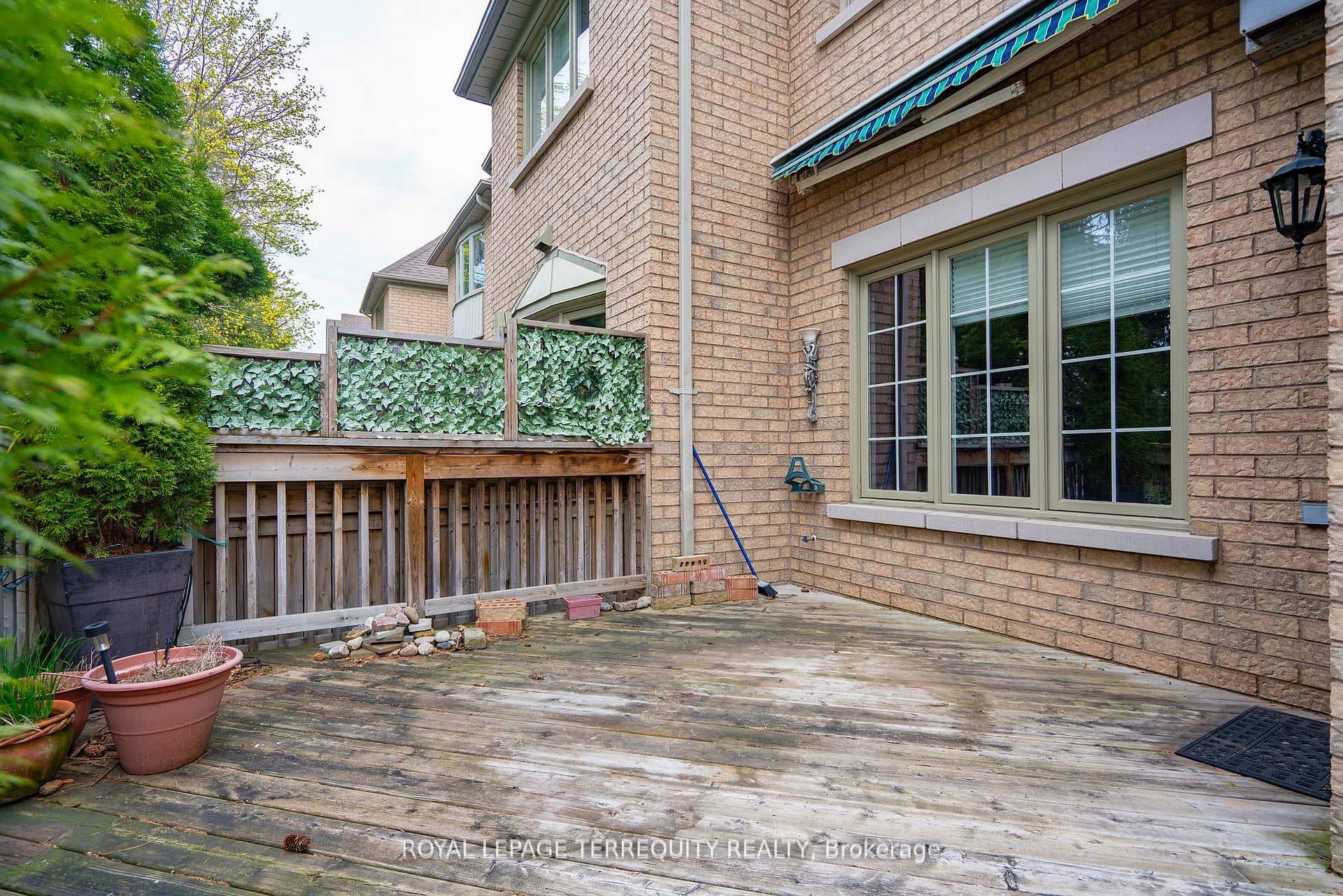 197 La Rose Avenue Unit 18 photo 47
