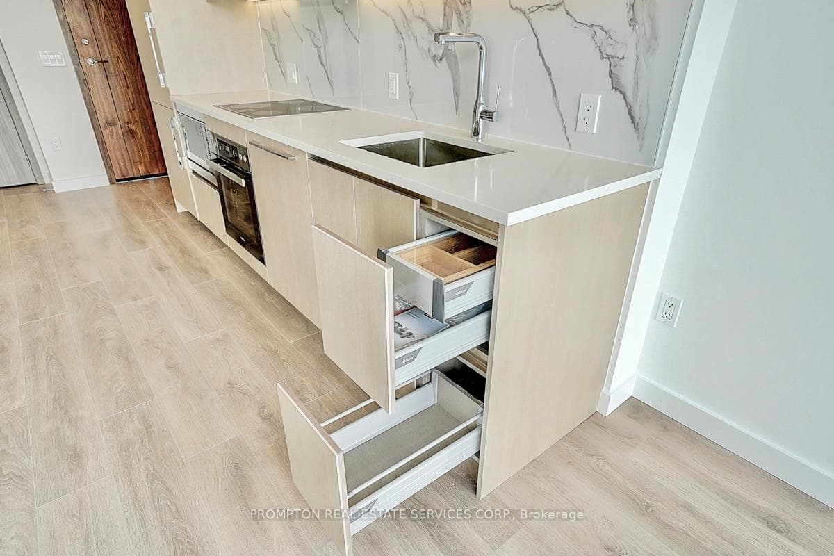 1 Concord Cityplace Way Unit 4102 photo 24
