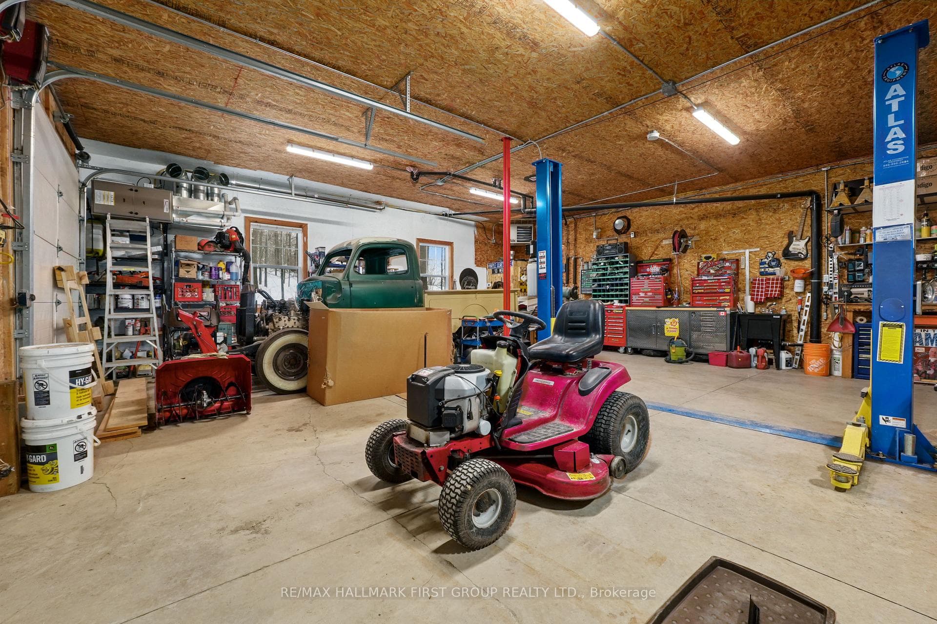 500 Honey Road photo 44