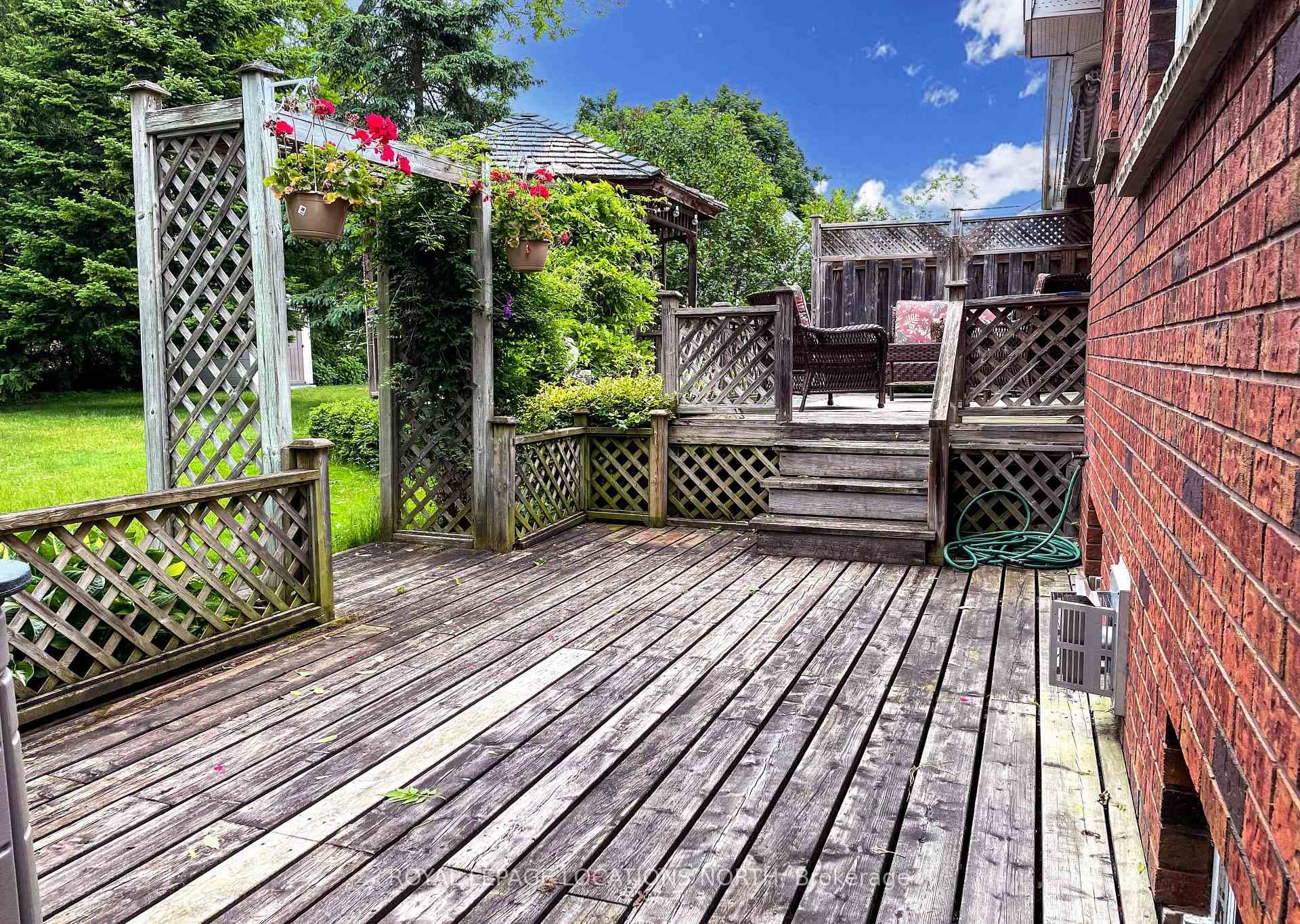 112 Bruce Street photo 37