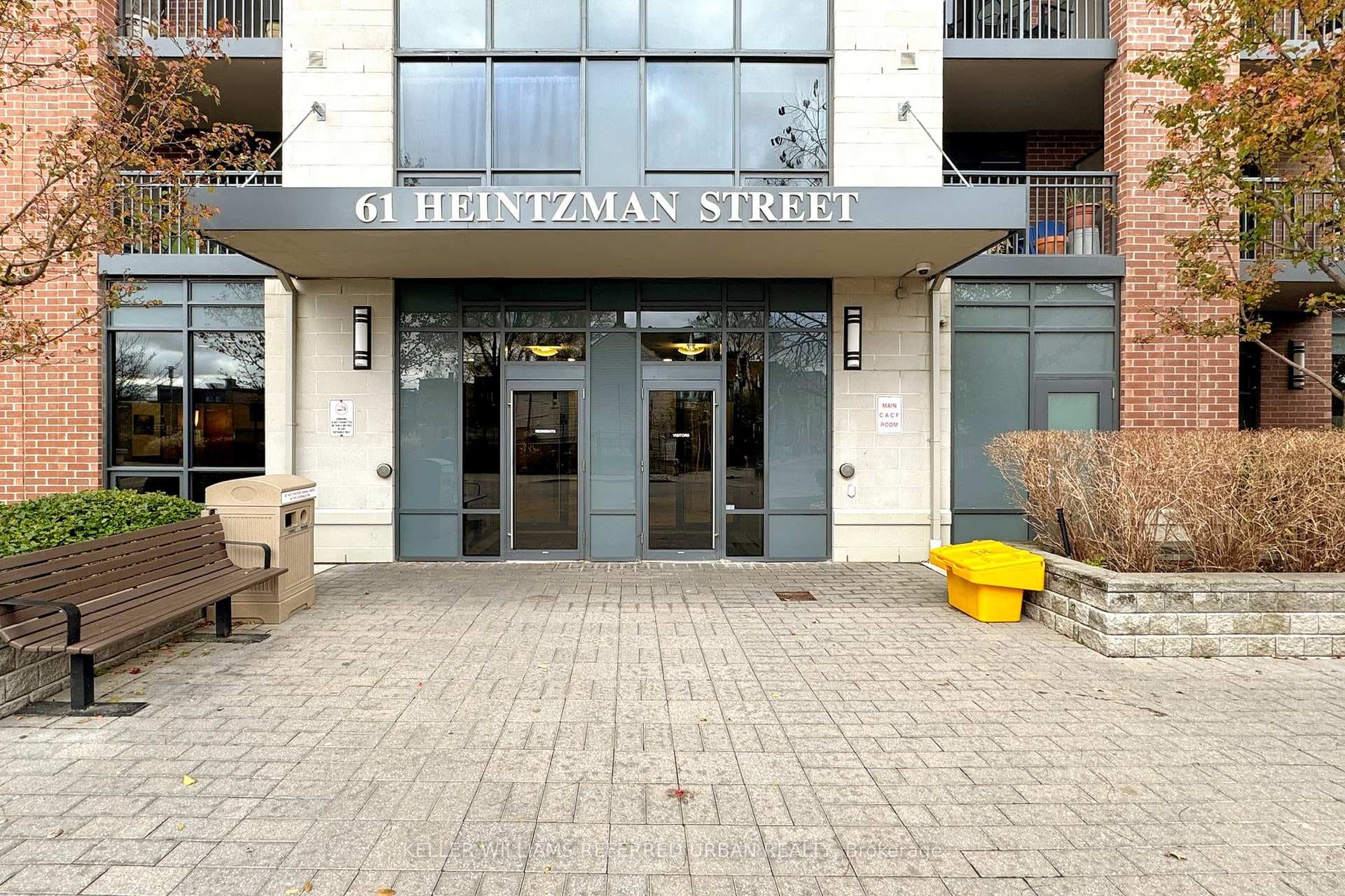61 Heintzman Street Unit 616 photo 2