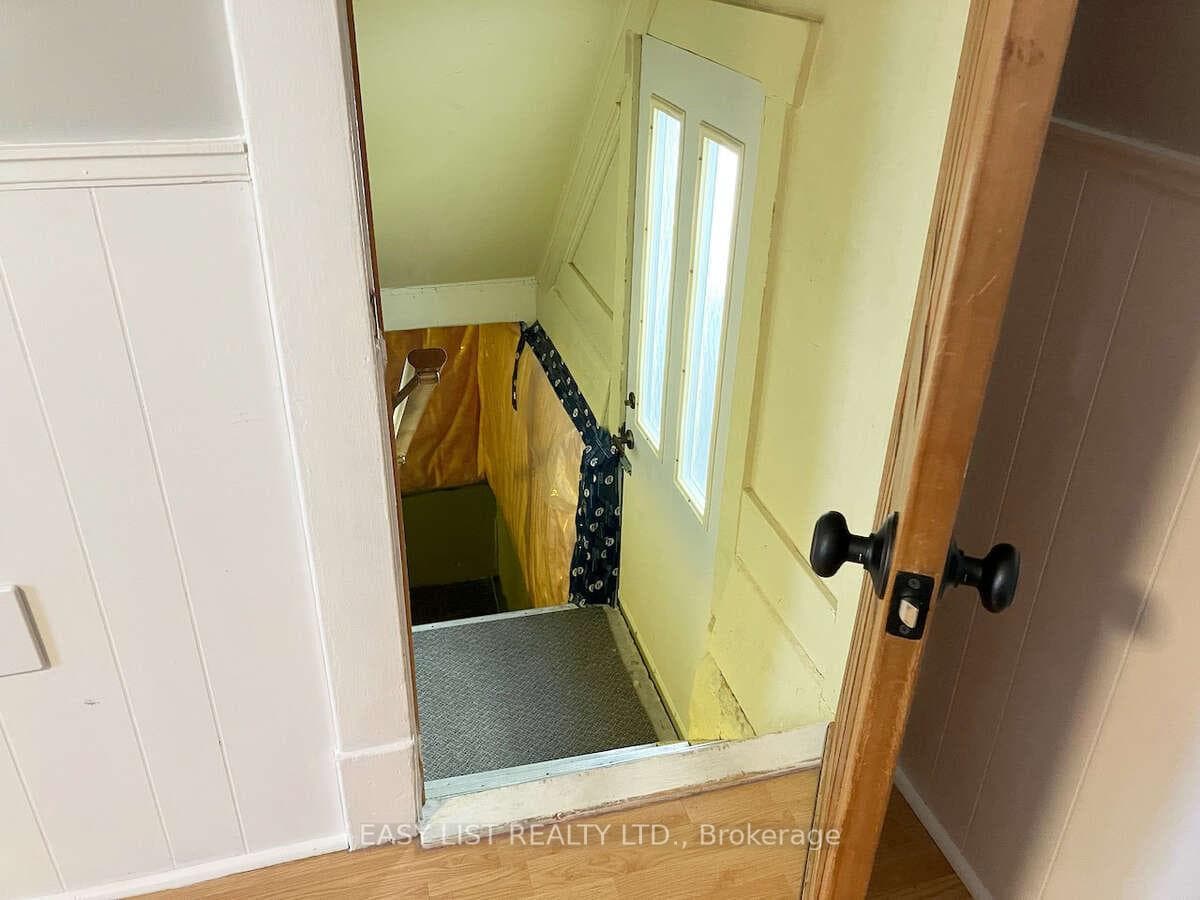 433 Davis Street photo 22