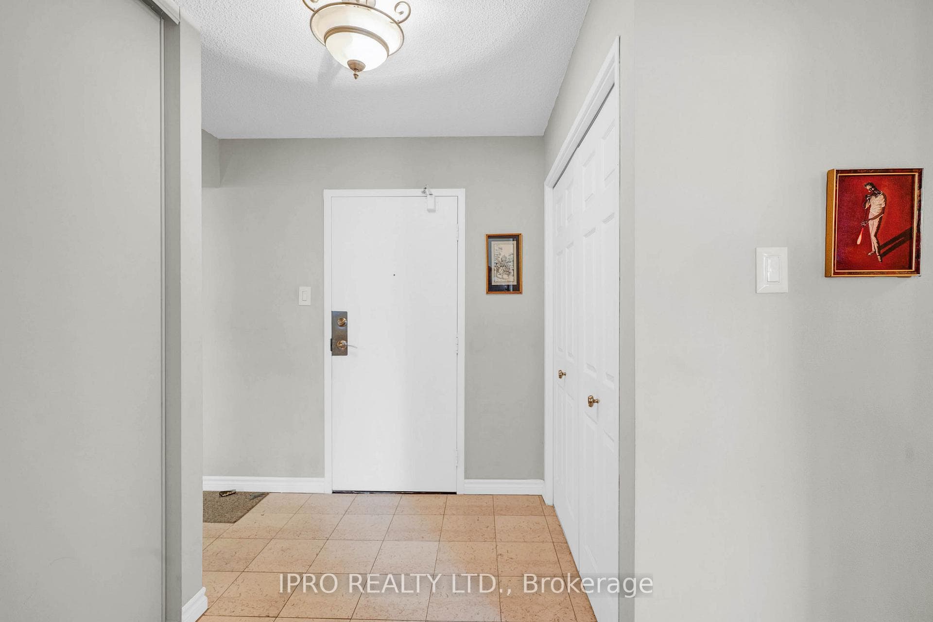 30 Sunrise Avenue Unit 301 photo 5