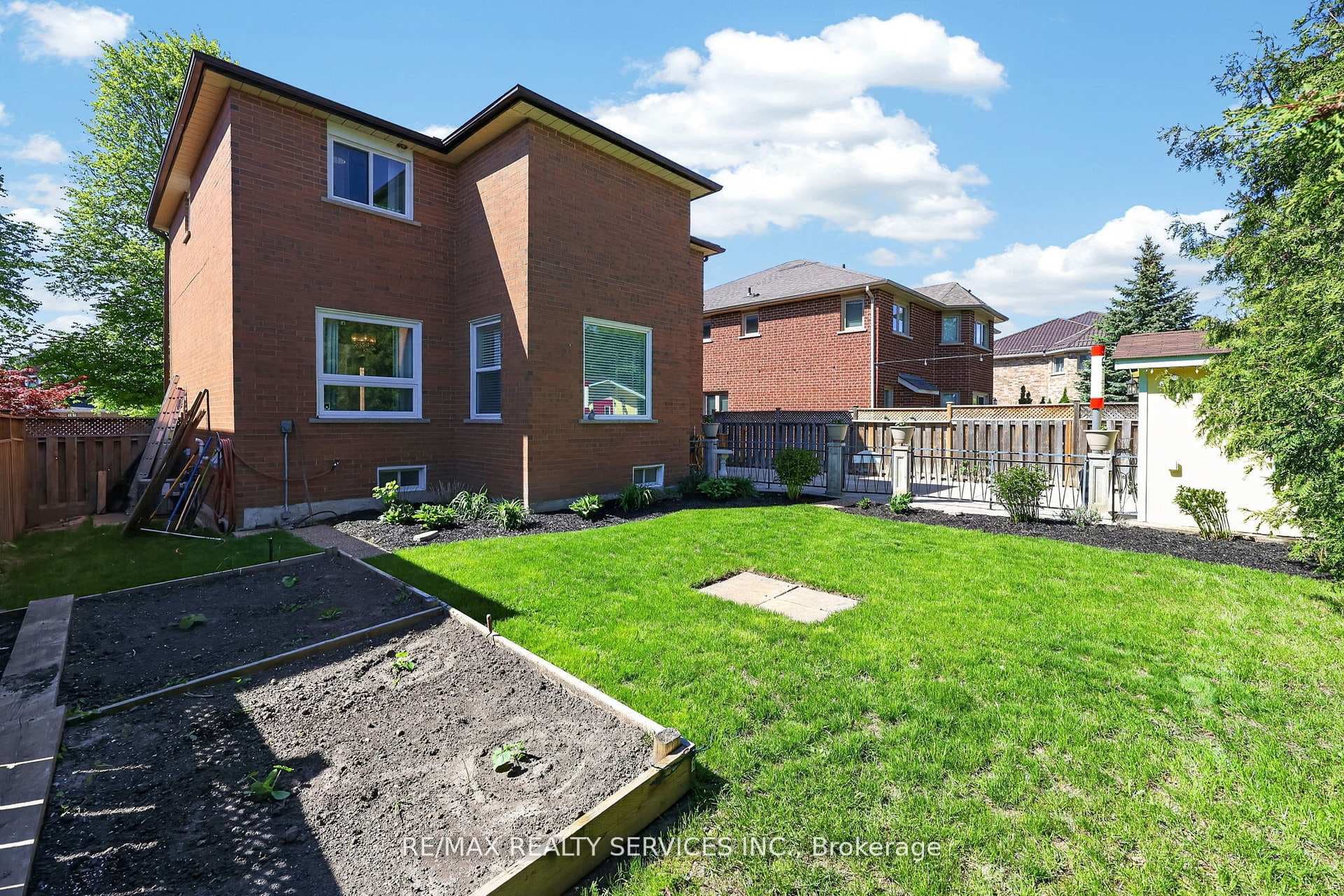 150 Royal Valley Drive photo 44
