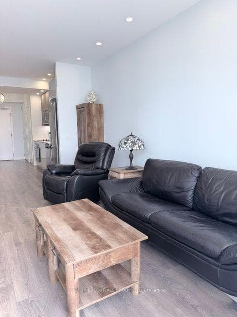 2916 Highway 7 Road Unit 1706 photo 5