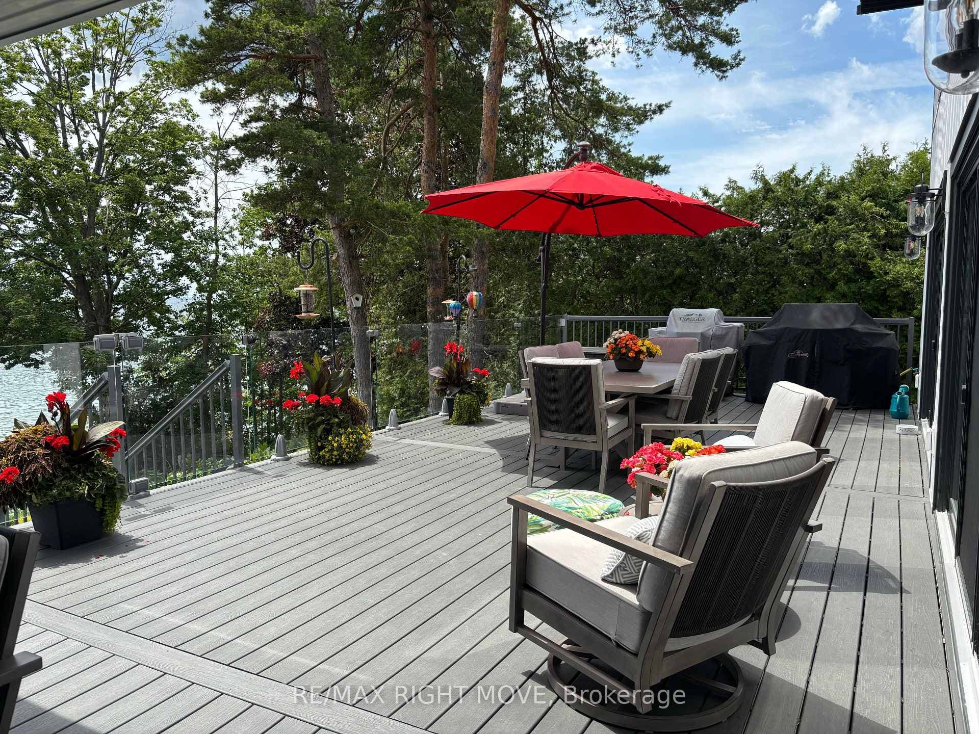 Beautiful upper deck