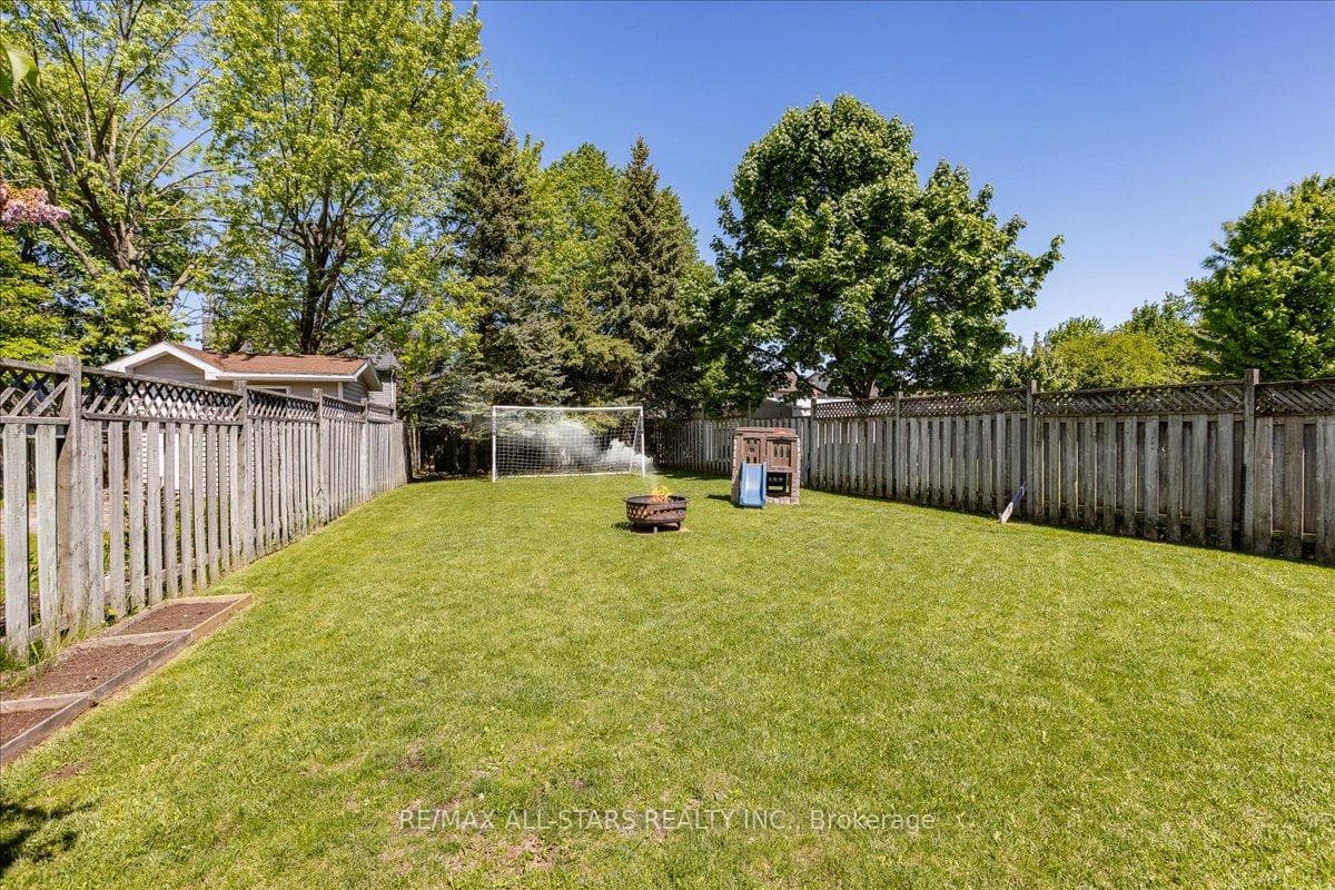 189 Carrick Avenue photo 26