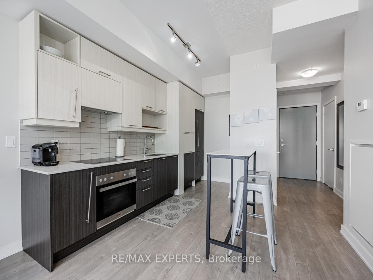 30 Nelson Street Unit 1608 photo 5