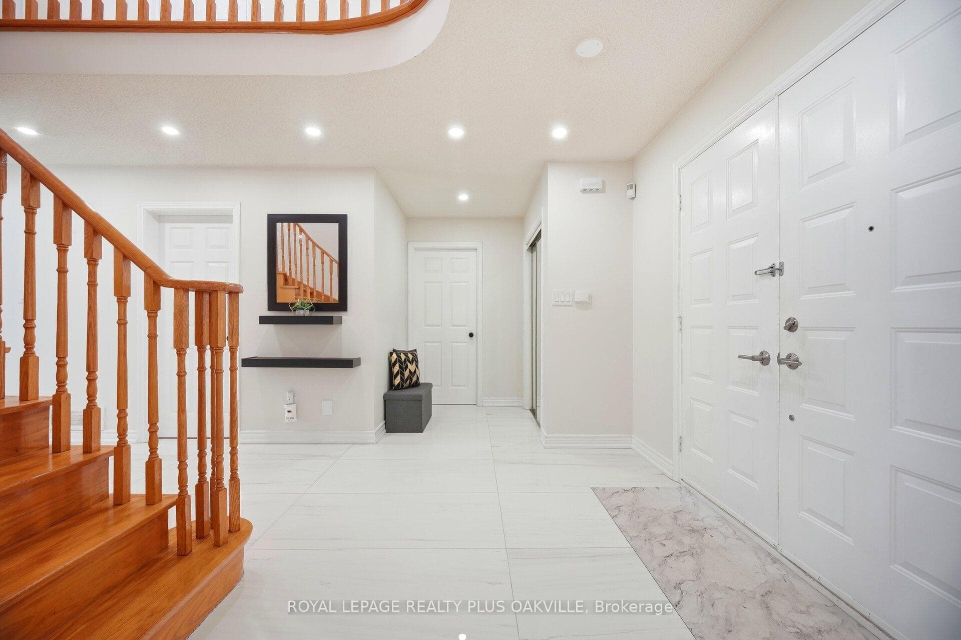1346 Chalfield Drive photo 25