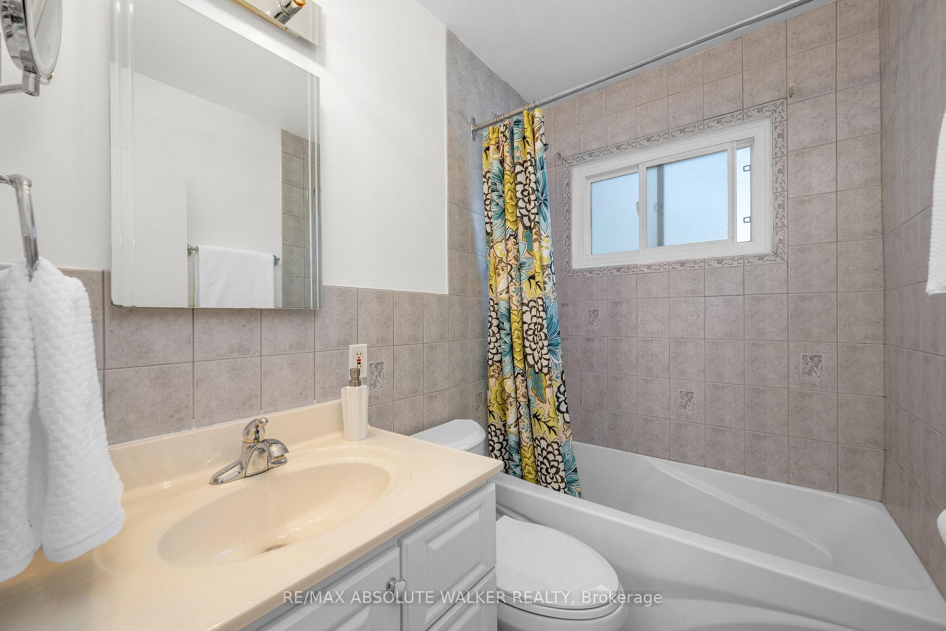 26 Riverdale Avenue photo 19
