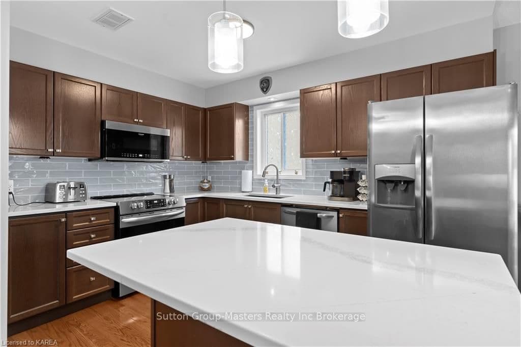 1045 WOODHAVEN Drive photo 11