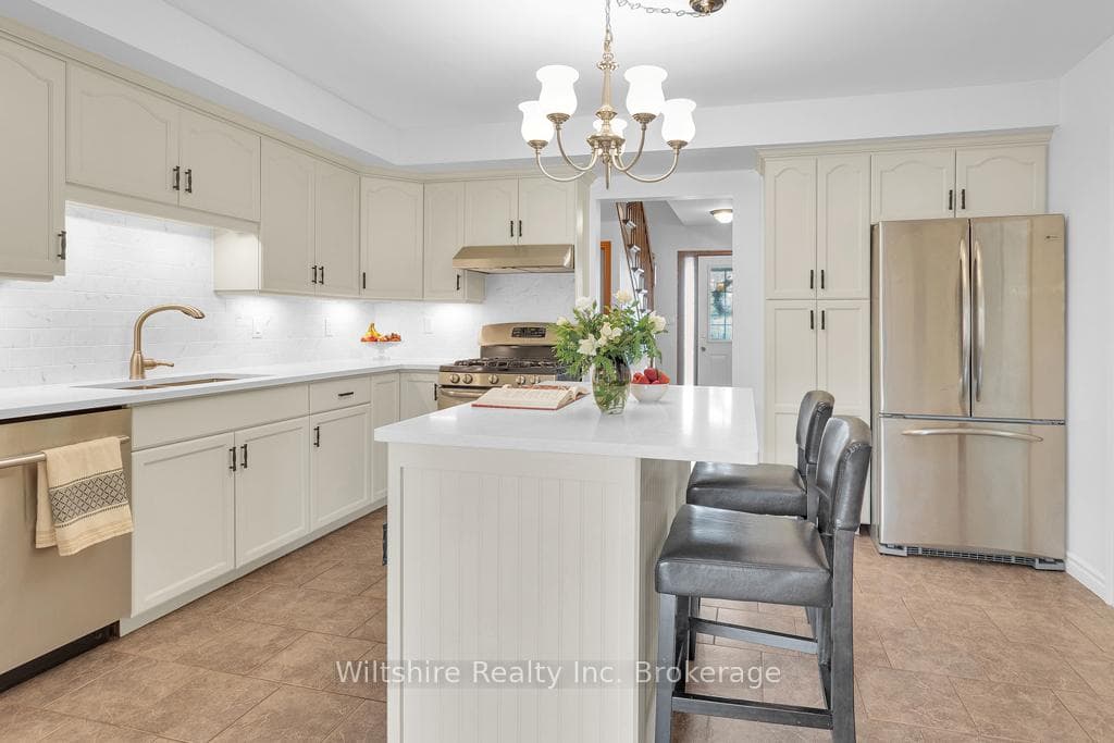 38 Cavanaugh Crescent photo 9