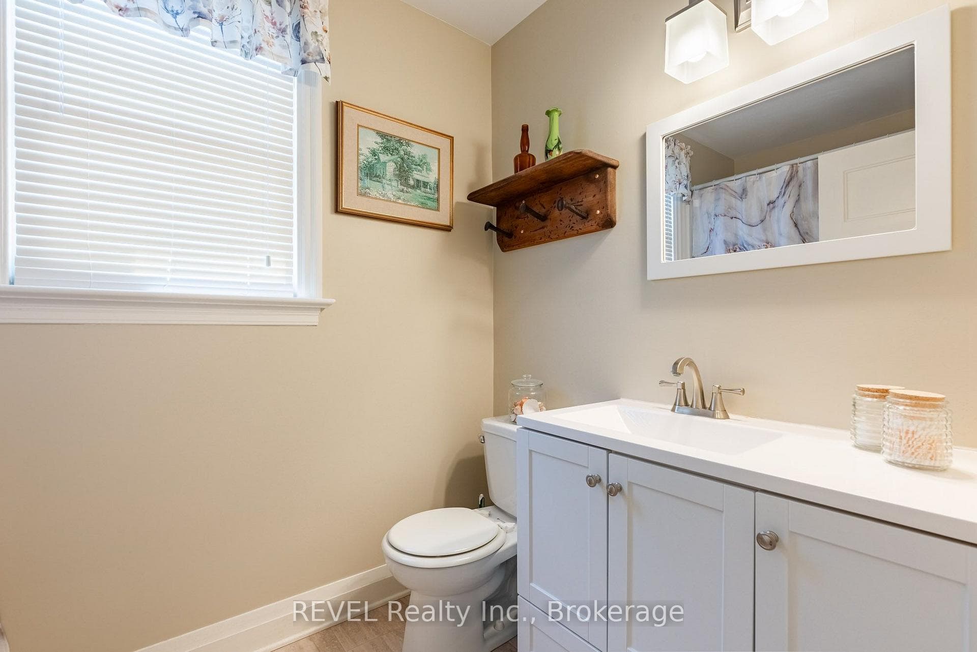 4 pc bathroom