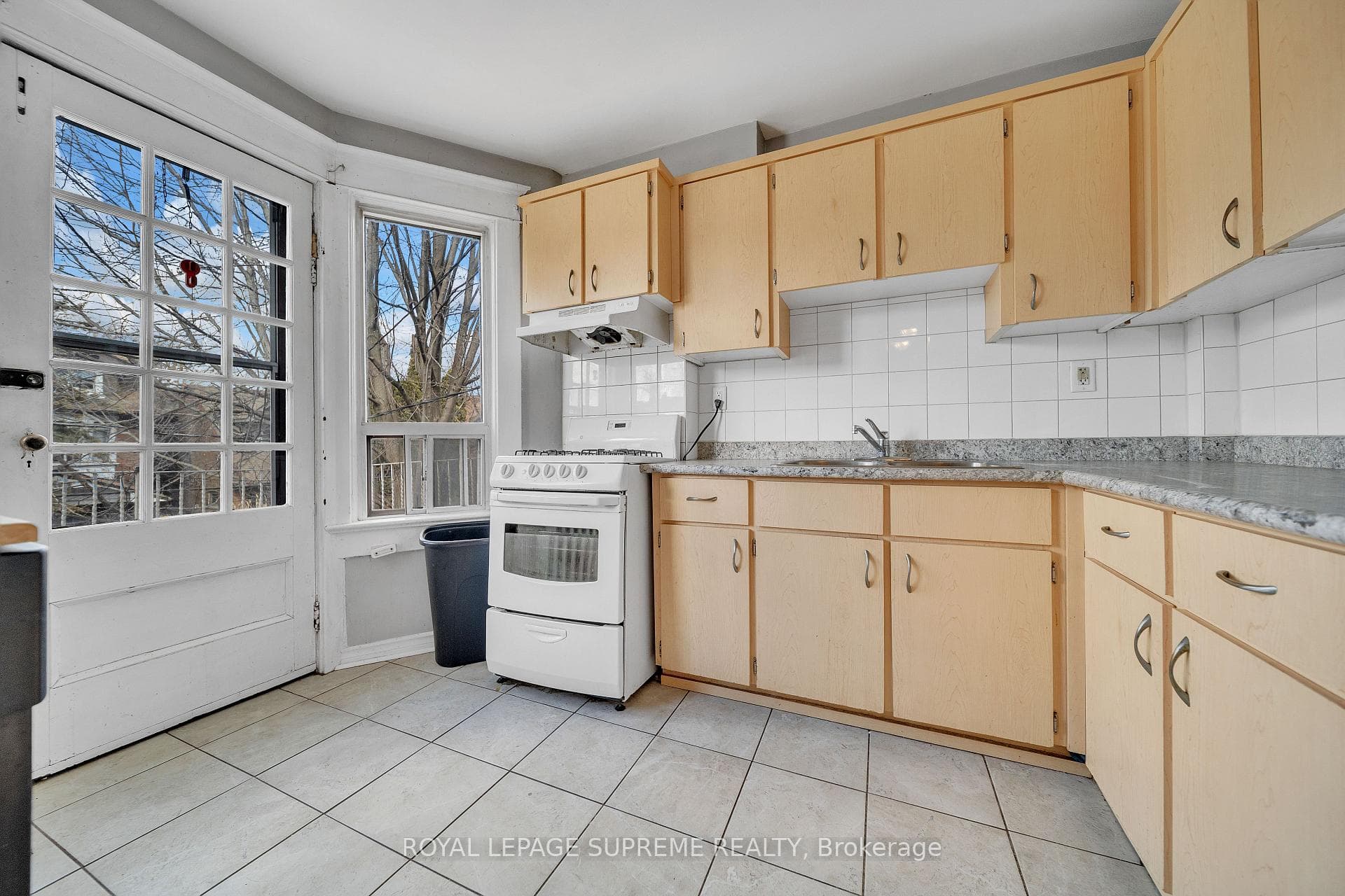 9 Rusholme Park Crescent photo 13