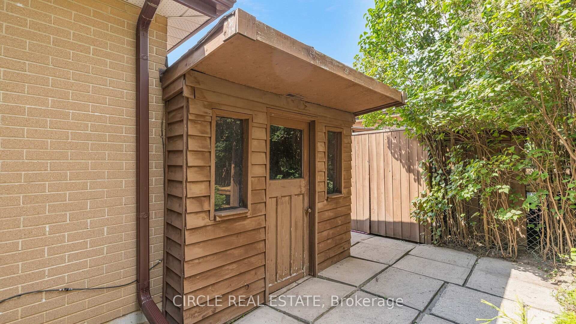 41 Danesbury Crescent photo 22