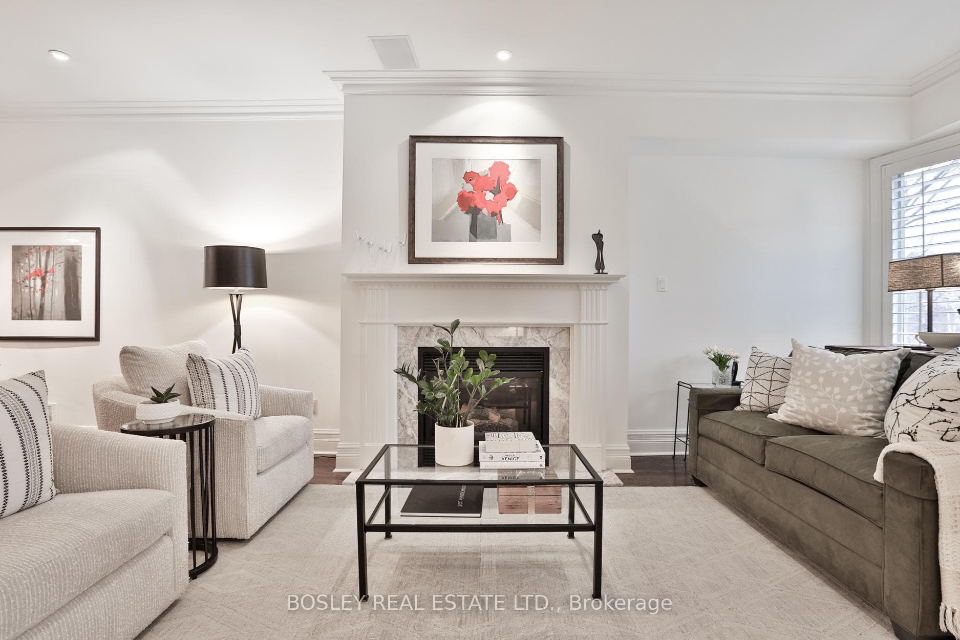 102 Pleasant Boulevard photo 3