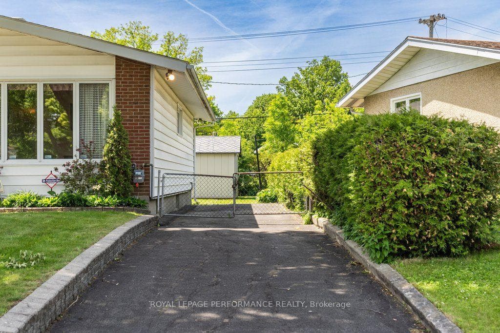 2184 Melfort Street photo 31