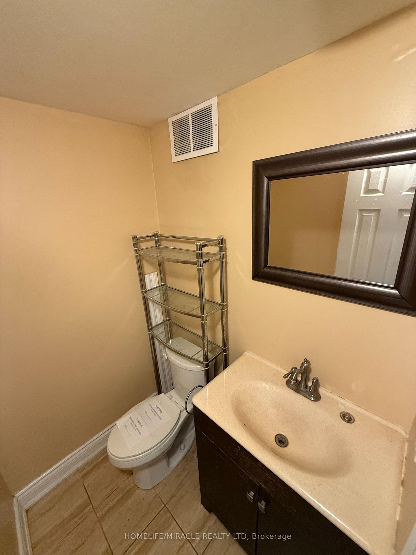 10 Yorkton Boulevard photo 30