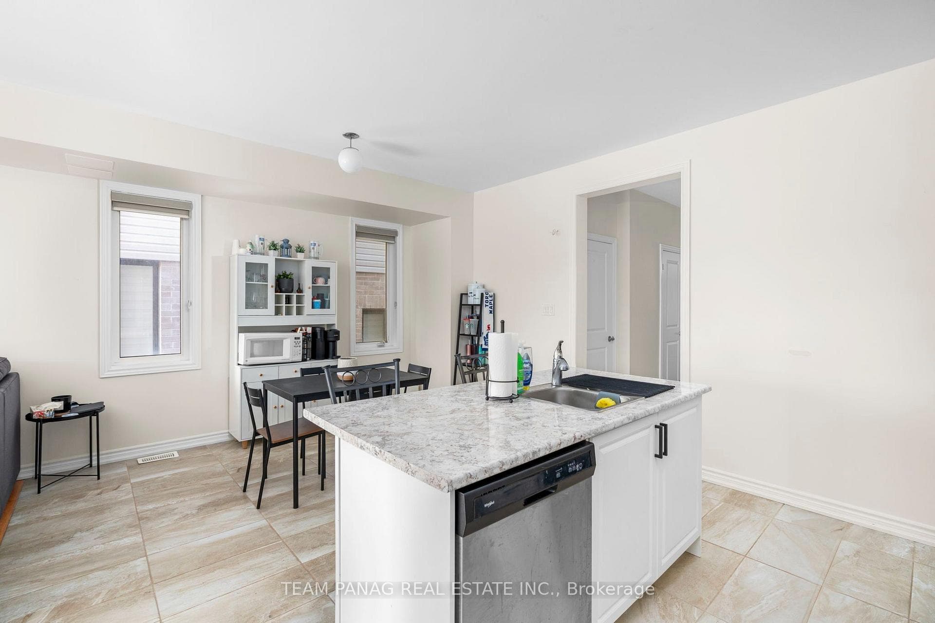 15 Valleybrook Road photo 7