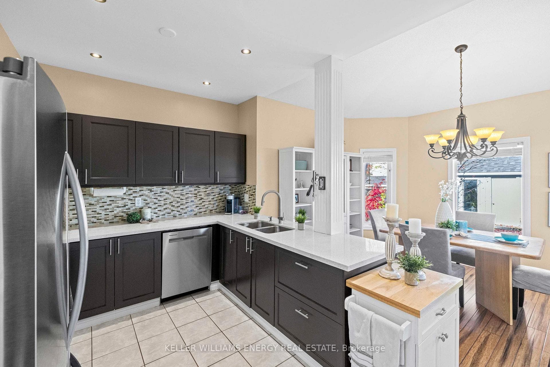 71 Sandford Crescent photo 12