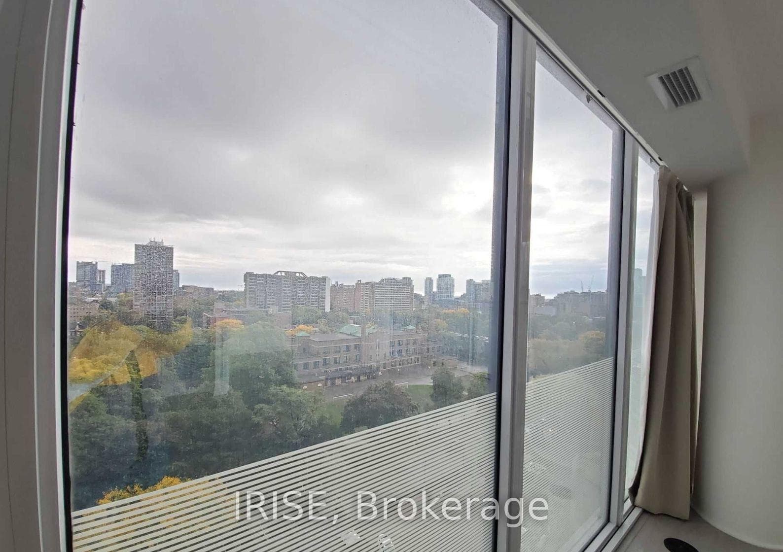 181 Dundas Street Unit 1005 photo 12