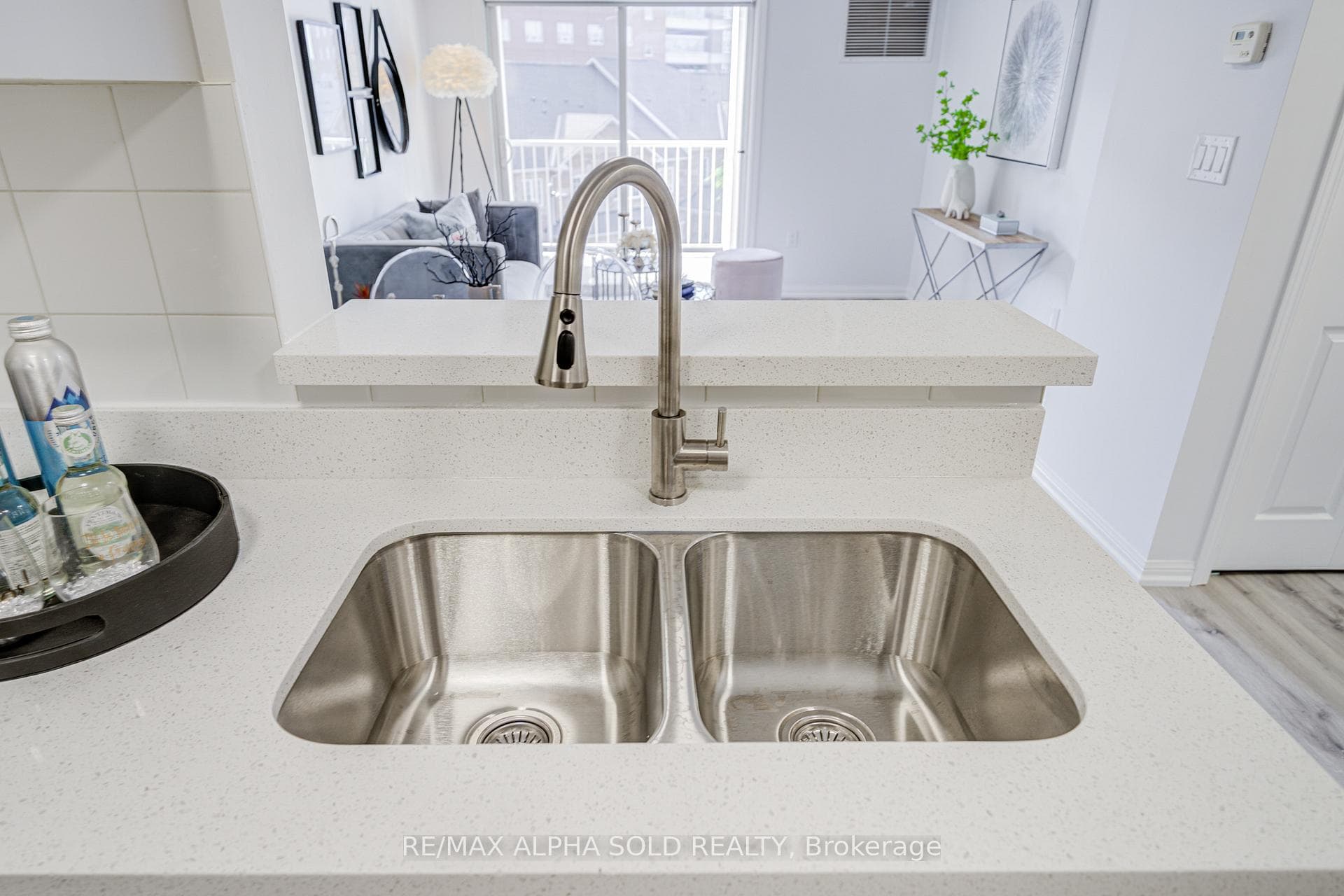 5225 Finch Avenue Unit 332 photo 19