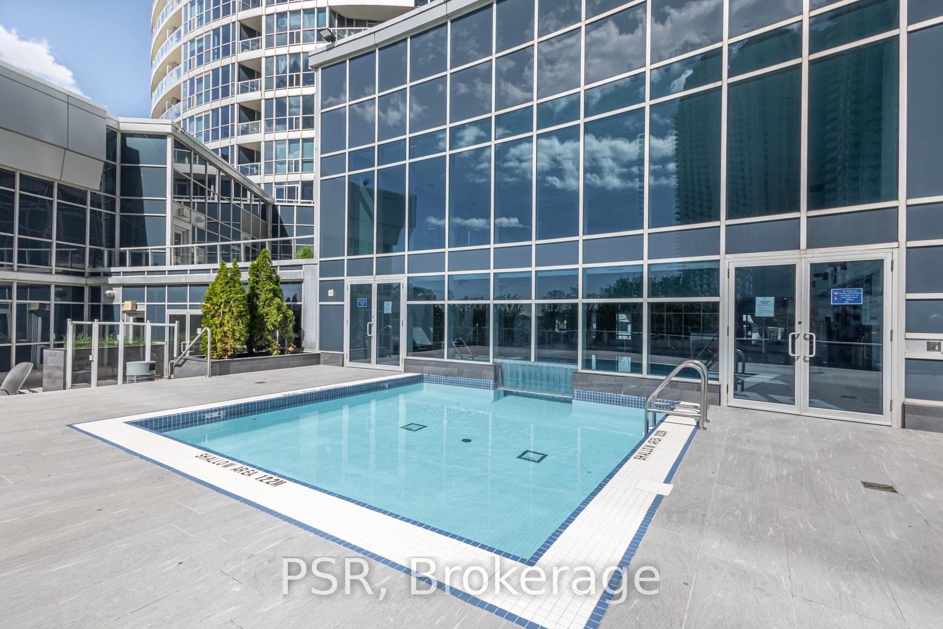 218 Queens Quay Unit 1506 photo 26