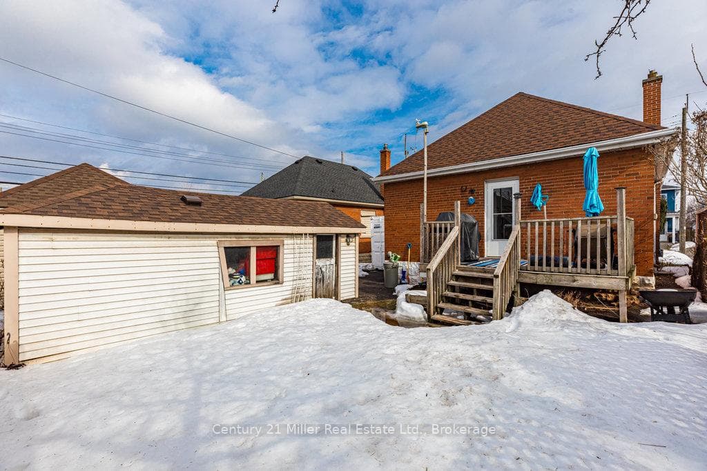 131 Harmony Avenue photo 39