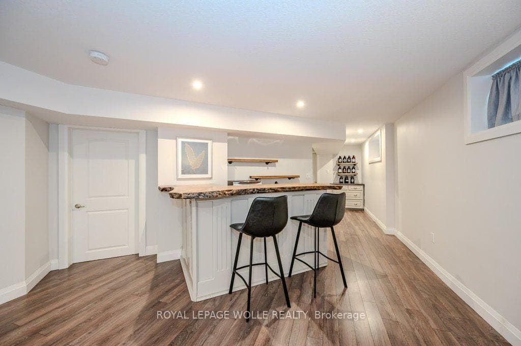 146 Maplecrest Drive photo 32
