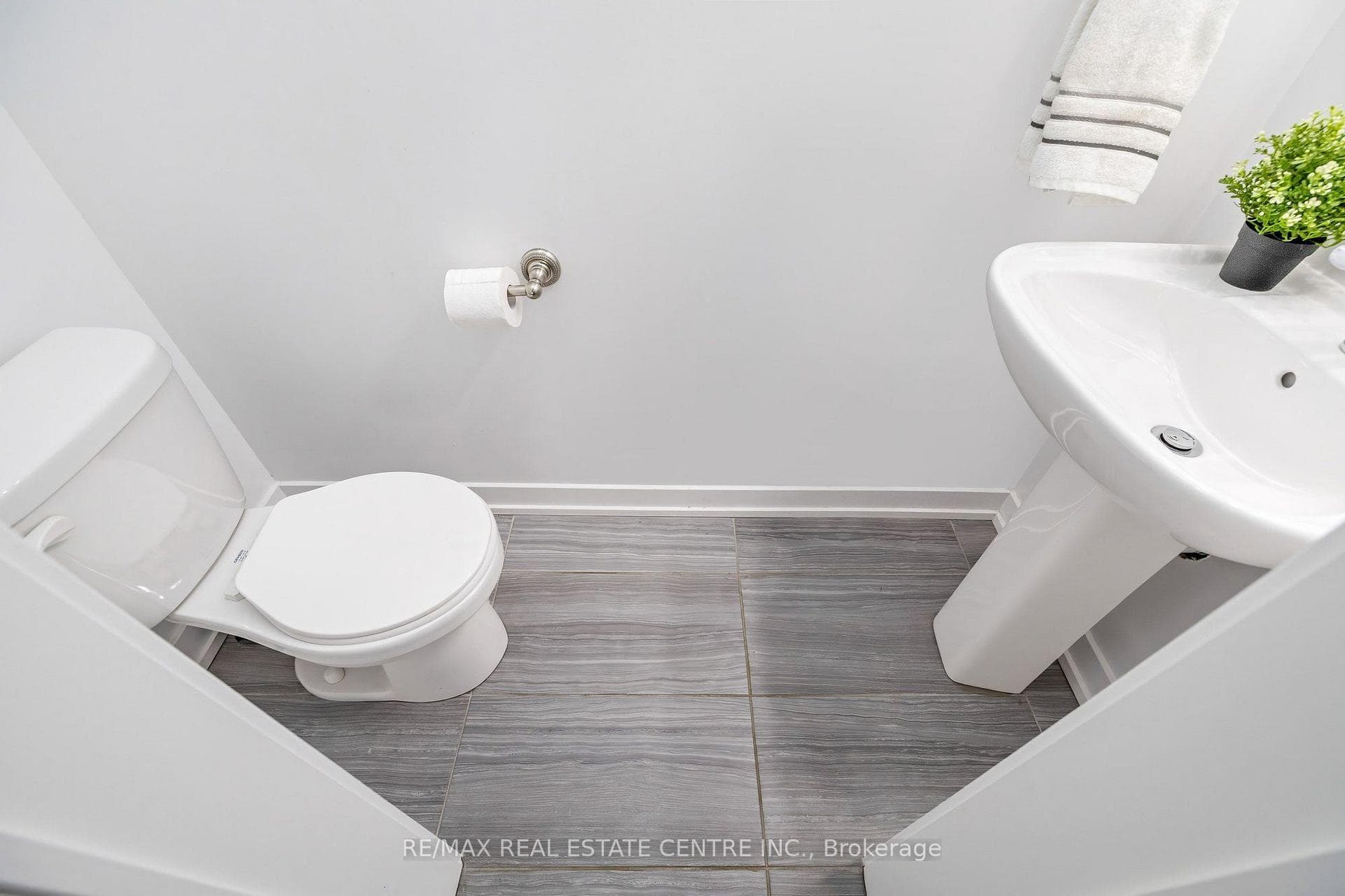 2pc powder room