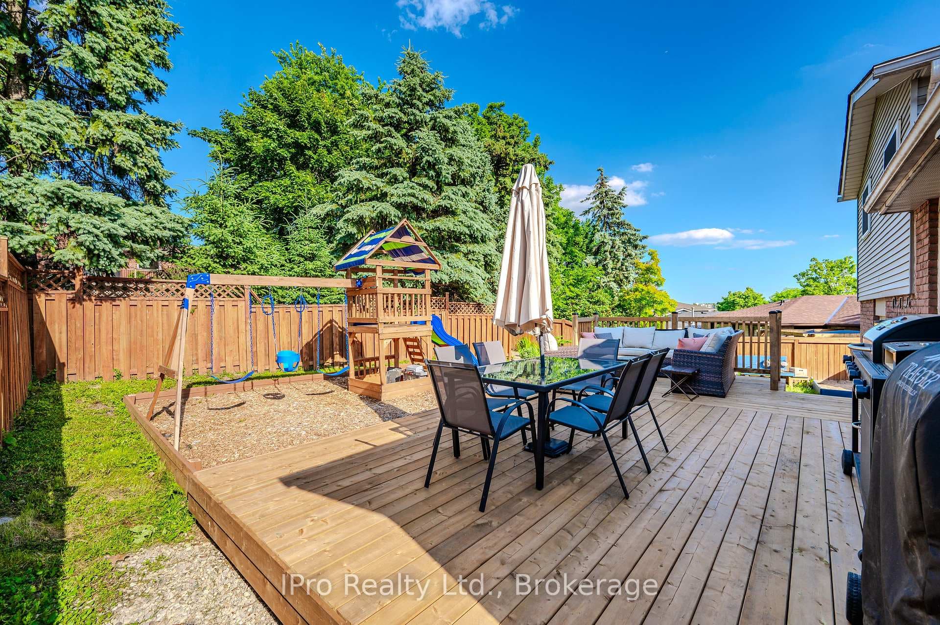 39 Dunhill Crescent photo 29