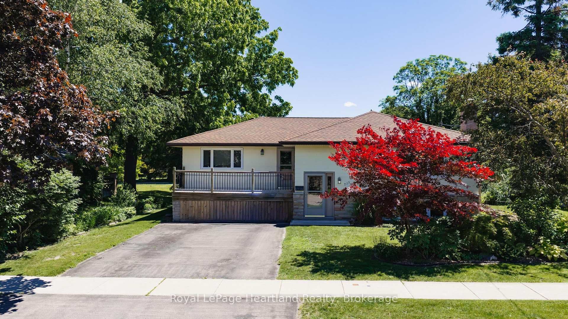 235 Hincks Street photo 1