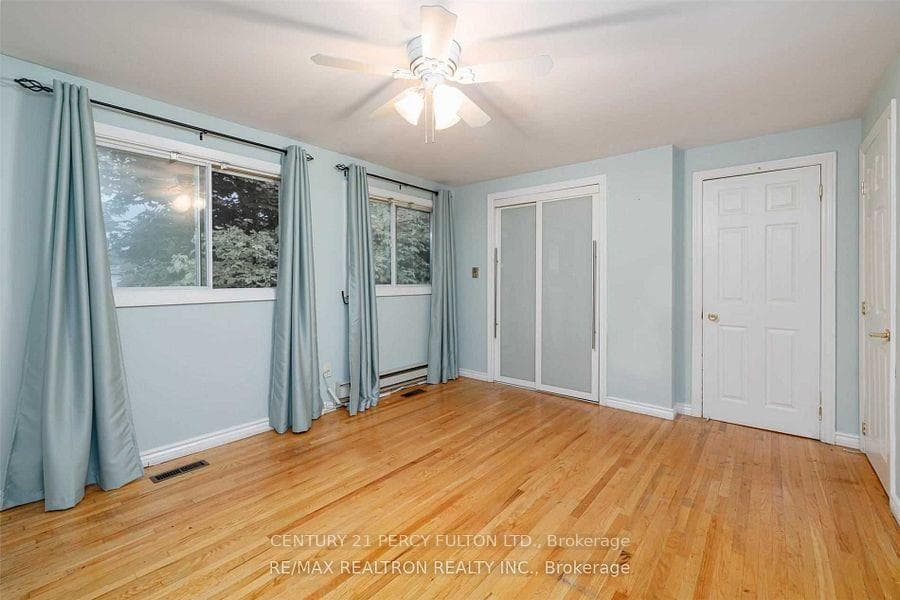 542 Dianne Drive photo 13