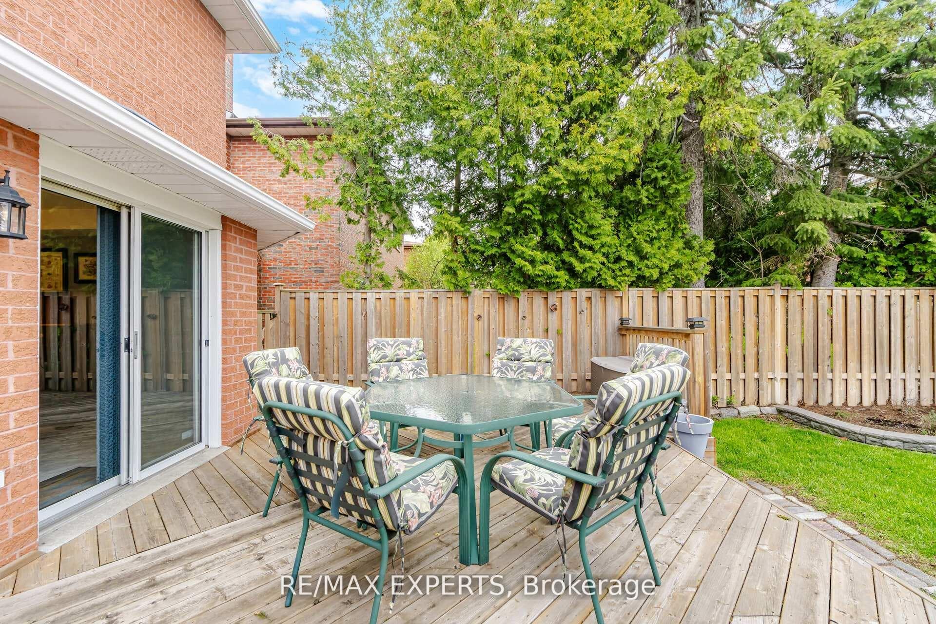 65 Brumwell Street photo 44