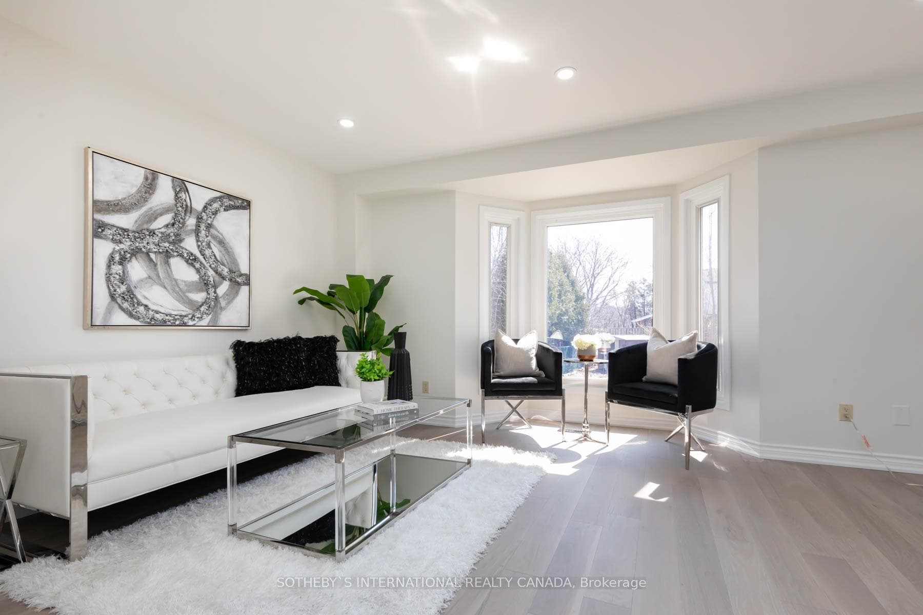 49 Jordanroch Court photo 6