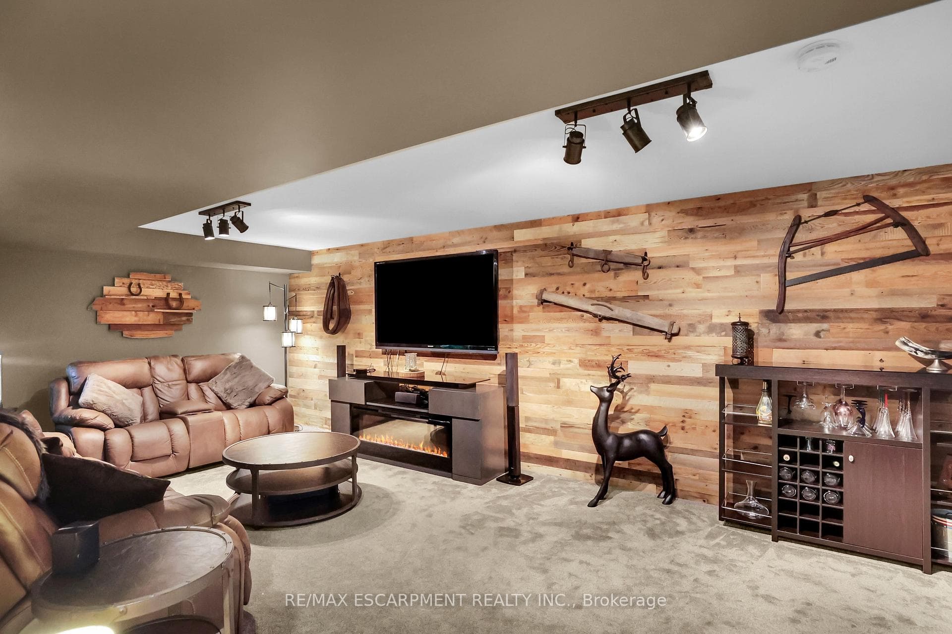 30 Manorwood Drive photo 21