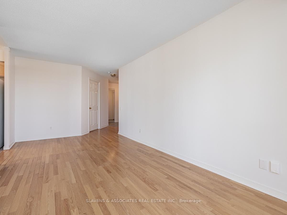 8 Hillcrest Avenue Unit 1806 photo 10