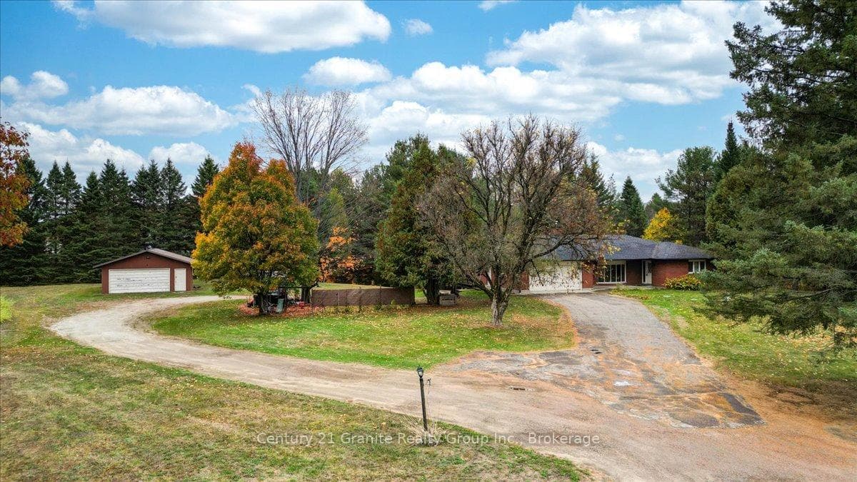 4 Maxwell Settlement Road photo 29